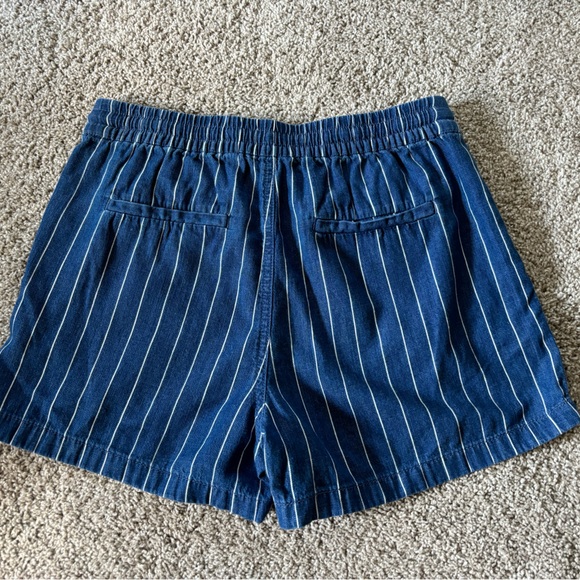 J Crew denim w white stripes shorts. Size XS. - Picture 2 of 4